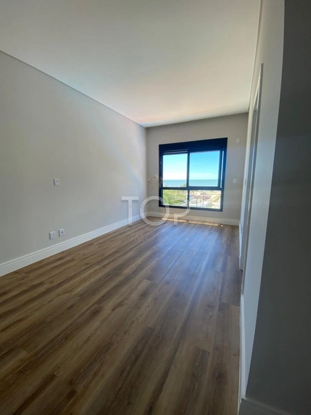 APARTAMENTO PRONTO COM VISTA MAR EM MEIA PRAIA: 18ª foto da galeria de imagens do imóvel