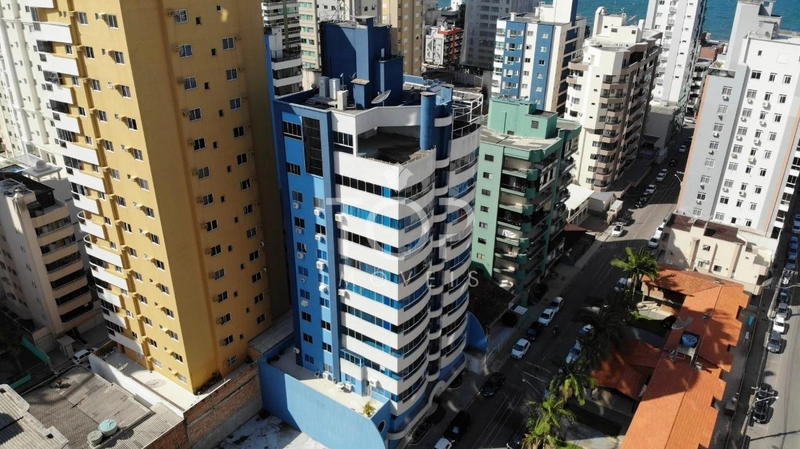 PRONTO PARA MORAR EM MEIA PRAIA: 1ª foto da galeria de imagens do imóvel