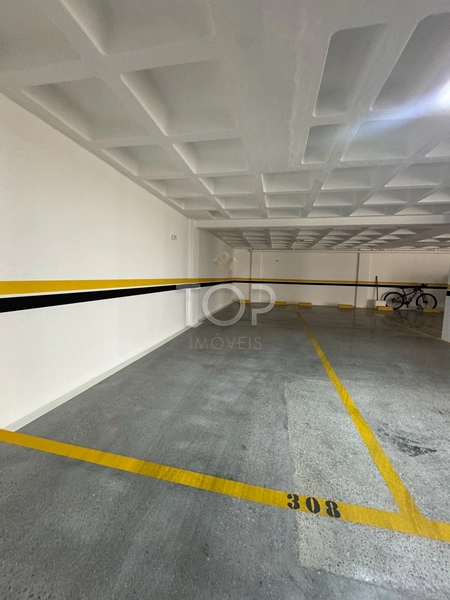 APARTAMENTO FRENTE AVENIDA ALTO PADRAO MEIA PRAIA: 12ª foto da galeria de imagens do imóvel