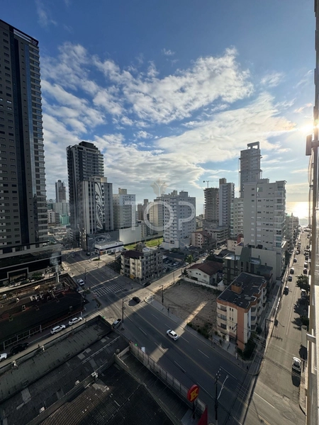 APARTAMENTO FRENTE AVENIDA ALTO PADRAO MEIA PRAIA: 23ª foto da galeria de imagens do imóvel