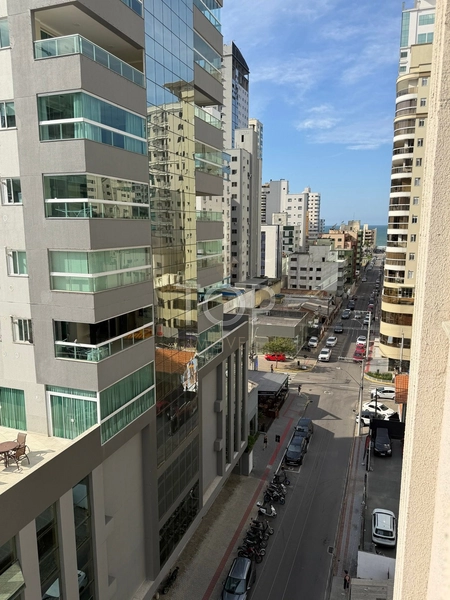 PRONTO PARA MORAR EM MEIA PRAIA: 21ª foto da galeria de imagens do imóvel