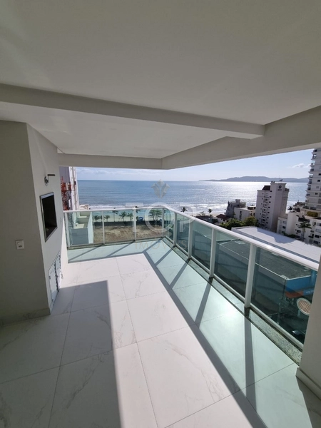 PRONTO PARA MORAR COM VISTA PARA O MAR EM MEIA PRAIA: 2ª foto da galeria de imagens do imóvel