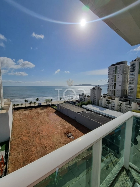 PRONTO PARA MORAR COM VISTA PARA O MAR EM MEIA PRAIA: 6ª foto da galeria de imagens do imóvel