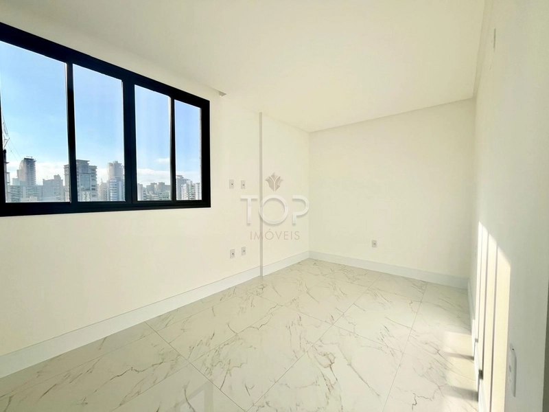ÓTIMA LOCALIZAÇÃO EM BALNEÁRIO PEREQUE!: 4ª foto da galeria de imagens do imóvel