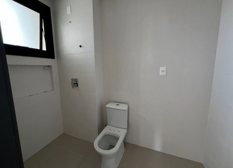 APARTAMENTO NOVO EM MEIA PRAIA: 15ª foto da galeria de imagens do imóvel