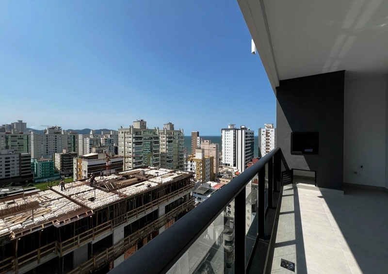 APARTAMENTO NOVO EM MEIA PRAIA: 6ª foto da galeria de imagens do imóvel