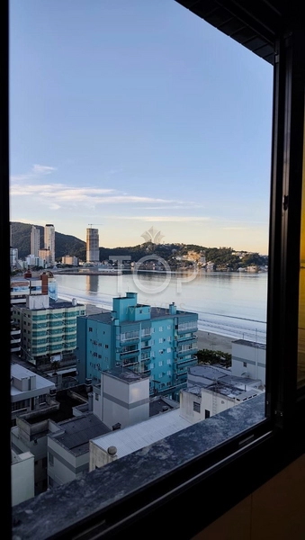 3 Suítes á 50m do mar,no Centro de Itapema: 1ª foto da galeria de imagens do imóvel