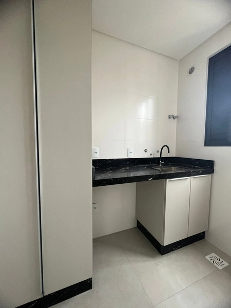 MEIA PRAIA FINALIZANDO OBRA - ALTO PADRÃO !!!: 4ª foto da galeria de imagens do imóvel