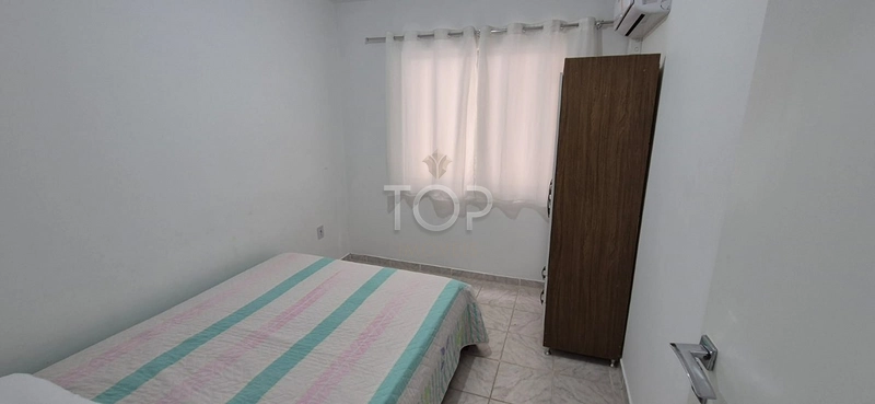 APARTAMENTO MOBILIADO NA QUADRA DO MAR, EM MEIA PRAIA : 5ª foto da galeria de imagens do imóvel