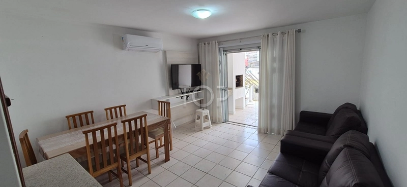 APARTAMENTO MOBILIADO NA QUADRA DO MAR, EM MEIA PRAIA : 8ª foto da galeria de imagens do imóvel