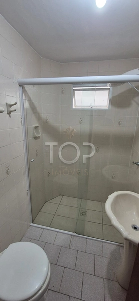 APARTAMENTO MOBILIADO NA QUADRA DO MAR, EM MEIA PRAIA : 2ª foto da galeria de imagens do imóvel
