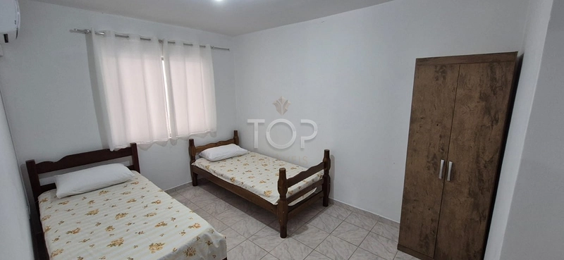 APARTAMENTO MOBILIADO NA QUADRA DO MAR, EM MEIA PRAIA : 6ª foto da galeria de imagens do imóvel