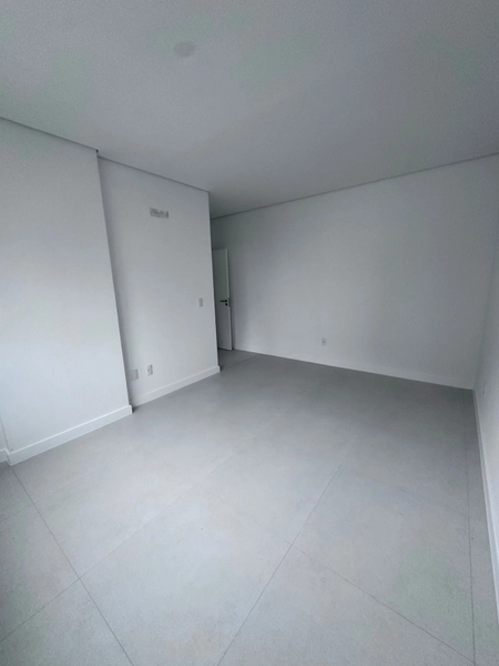 APARTAMENTO PRONTO PARA MORAR EM MEIA PRAIA: 30ª foto da galeria de imagens do imóvel