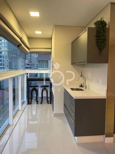 LINDO APARTAMENTO MOBILIADO NA MEIA PRAIA: 4ª foto da galeria de imagens do imóvel