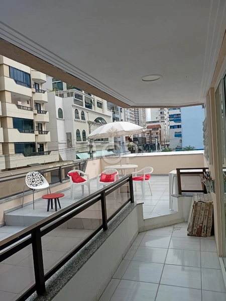 APARTAMENTO DIFERENCIADO E COM AMPLA ÁREA EXTERNA EM MEIA PRAIA: 23ª foto da galeria de imagens do imóvel