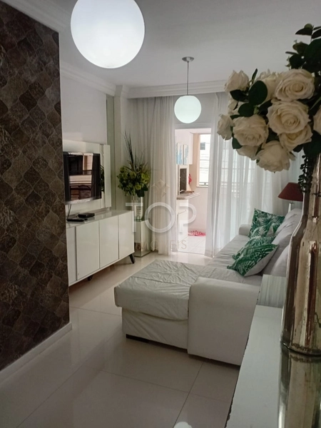 APARTAMENTO DIFERENCIADO E COM AMPLA ÁREA EXTERNA EM MEIA PRAIA: 8ª foto da galeria de imagens do imóvel