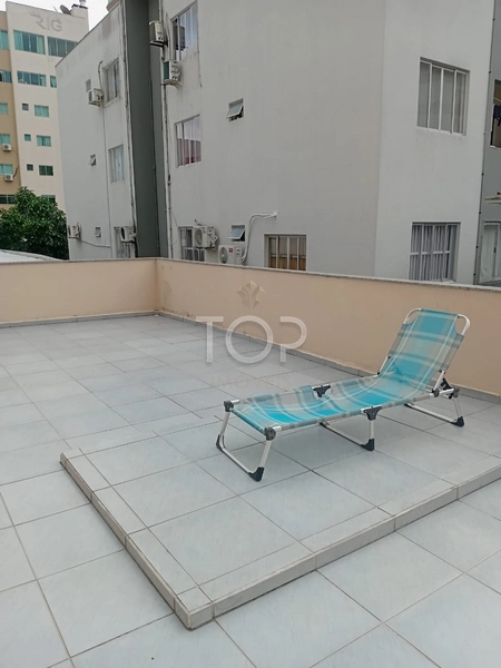 APARTAMENTO DIFERENCIADO E COM AMPLA ÁREA EXTERNA EM MEIA PRAIA: 20ª foto da galeria de imagens do imóvel