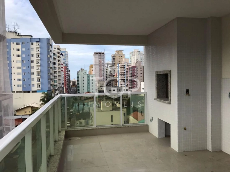 APARATAMENTO COM 3 SUÍTES NA MEIA PRAIA: 15ª foto da galeria de imagens do imóvel