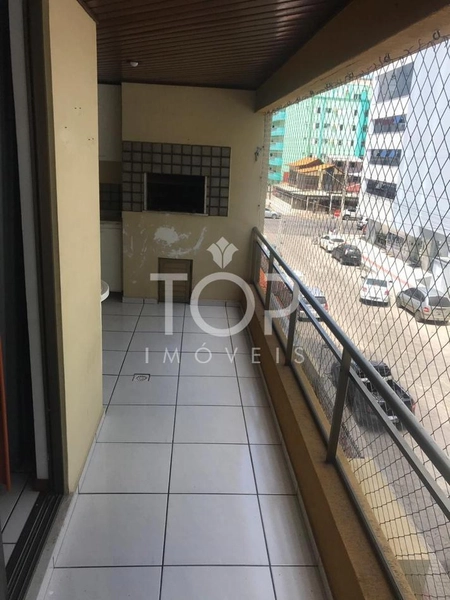 LINDO APARTAMENTO PERTINHO DA PRAIA: 2ª foto da galeria de imagens do imóvel
