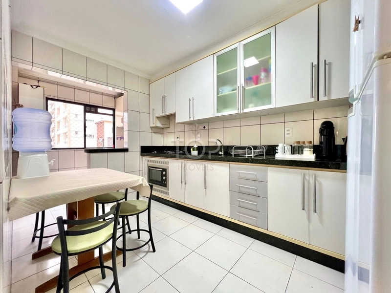 COBERTURA DUPLEX MOBILIADA EM MEIA PRAIA: 3ª foto da galeria de imagens do imóvel