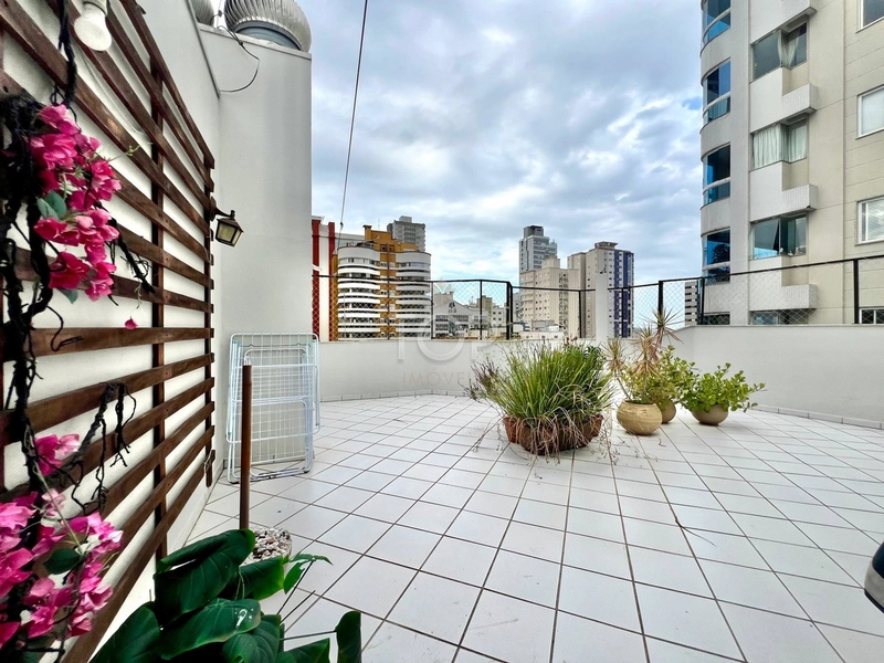 COBERTURA DUPLEX MOBILIADA EM MEIA PRAIA: 32ª foto da galeria de imagens do imóvel