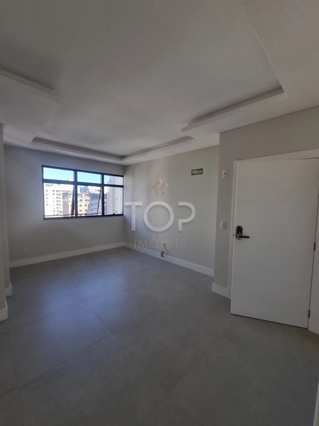 APARTAMENTO EM MEIA PRAIA: 4ª foto da galeria de imagens do imóvel