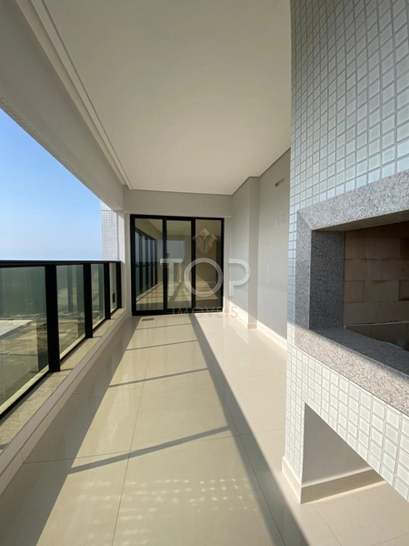 APARTAMENTO PRONTO EM MEIA PRAIA: 1ª foto da galeria de imagens do imóvel