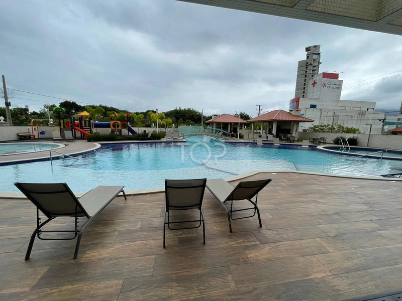 FINAMENTE MOBILIADO EM MEIA PRAIA: 53ª foto da galeria de imagens do imóvel