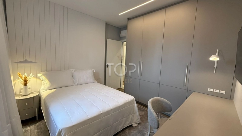 APARTAMENTO DECORADO EM MEIA PRAIA: 3ª foto da galeria de imagens do imóvel