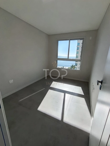 1 Apartamento por andar na quadra mar em Meia Praia: 11ª foto da galeria de imagens do imóvel