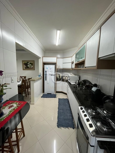 APARTAMENTO MOBILIADO NO CENTRO DE MEIA PRAIA: 5ª foto da galeria de imagens do imóvel