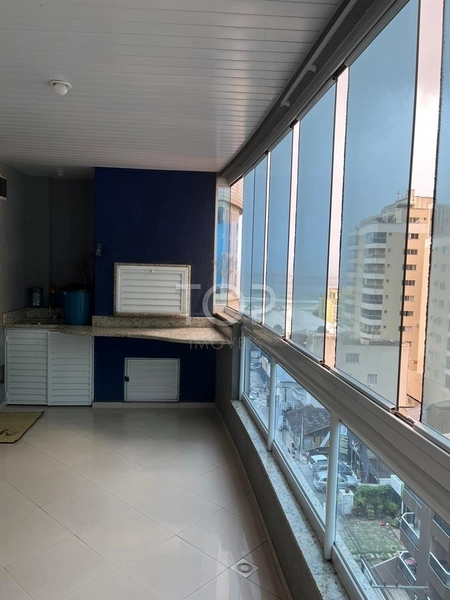 APARTAMENTO MOBILIADO NO CENTRO DE MEIA PRAIA: 3ª foto da galeria de imagens do imóvel