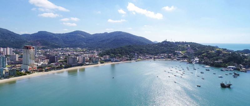 APARTAMENTO FRENTE MAR EM ITAPEMA: 12ª foto da galeria de imagens do imóvel