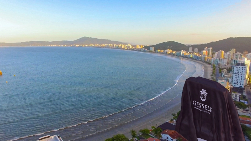 APARTAMENTO FRENTE MAR EM ITAPEMA: 13ª foto da galeria de imagens do imóvel