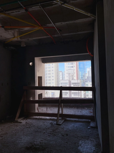 APARTAMENTO EM ITAPEMA: 3ª foto da galeria de imagens do imóvel