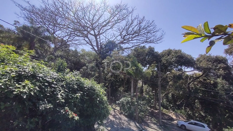 CASA EM BOMBINHAS: 18ª foto da galeria de imagens do imóvel