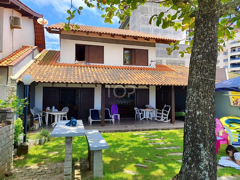 CASA FRENTE MAR EM PORTO BELO: 3ª foto da galeria de imagens do imóvel