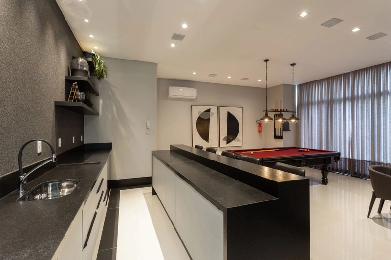 SHOWROOM EM MEIA PRAIA: 18ª foto da galeria de imagens do imóvel