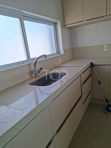 Apartamento na quadra mar em Meia Praia: 14ª foto da galeria de imagens do imóvel