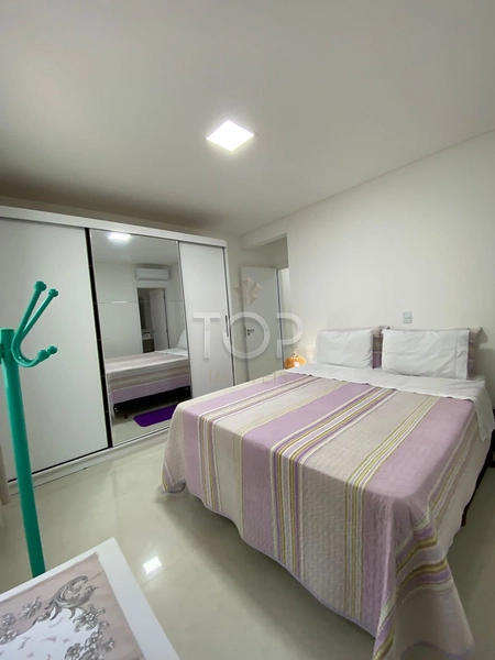 MOBILIADO EM MEIA PRAIA: 8ª foto da galeria de imagens do imóvel