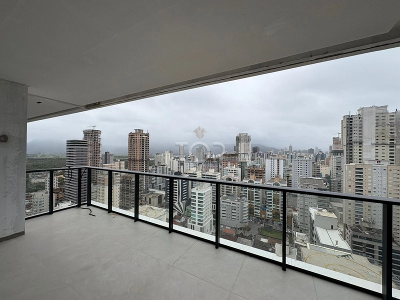 APARTAMENTO PRONTO EM ITAPEMA MEIA PRAIA: 1ª foto da galeria de imagens do imóvel