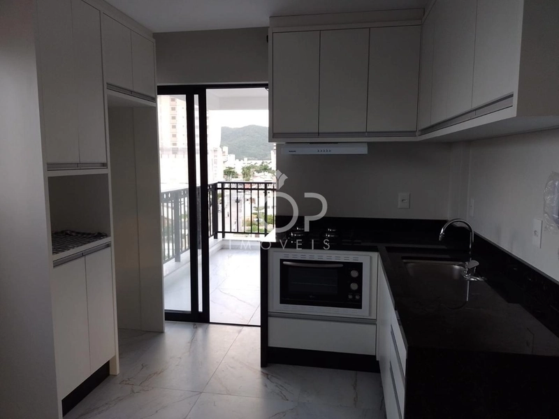 LINDO APARTAMENTO PORTO BELO PEREQUÊ: 3ª foto da galeria de imagens do imóvel