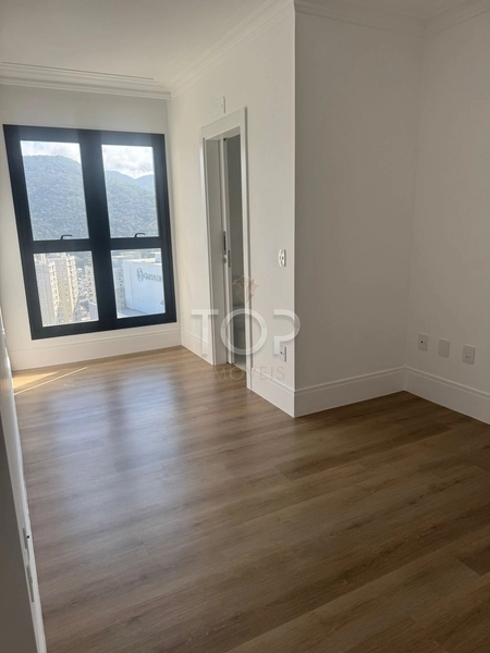 APARTAMENTO COM VISTA PARA O MAR EM MEIA PRAIA: 15ª foto da galeria de imagens do imóvel