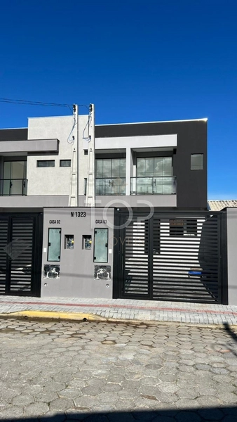 SOBRADO PRONTO PARA MORAR EM ITAPEMA: 11ª foto da galeria de imagens do imóvel