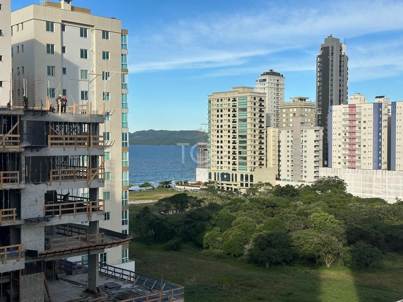 APARTAMENTO EM MEIA PRAIA, QUADRA MAR!: 13ª foto da galeria de imagens do imóvel