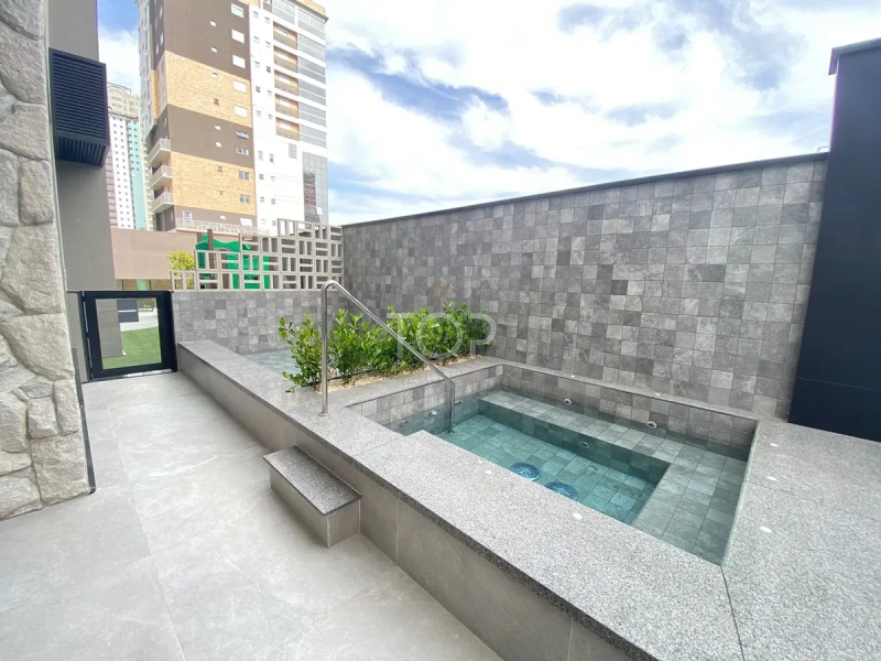 APARTAMENTO EM MEIA PRAIA, QUADRA MAR!: 10ª foto da galeria de imagens do imóvel