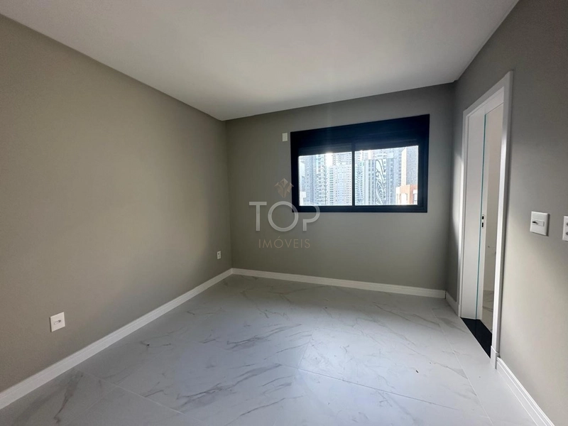 APARTAMENTO EM MEIA PRAIA, QUADRA MAR!: 24ª foto da galeria de imagens do imóvel