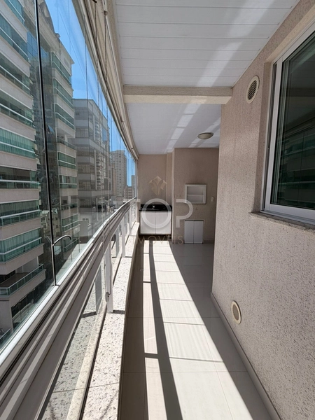 APARTAMENTO 3 QUARTOS NO CORAÇAO DA MEIA PRAIA: 1ª foto da galeria de imagens do imóvel