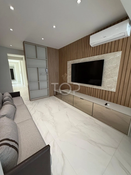 Apartamento Quadra Mar - Meia Praia: 2ª foto da galeria de imagens do imóvel
