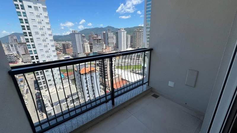 APARTAMENTO FRENTE MAR PRONTO EM MEIA PRAIA: 14ª foto da galeria de imagens do imóvel